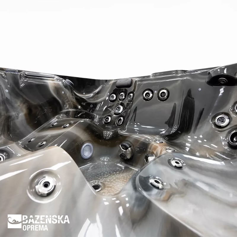 Hidromasažna kada Kenya