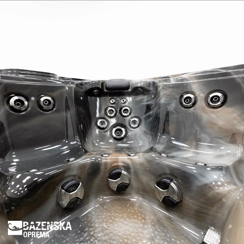 Hidromasažna kada Kenya